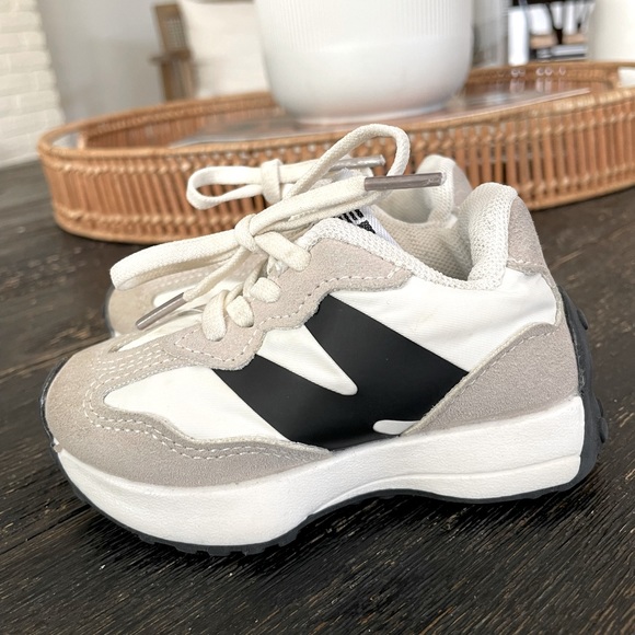 Toddler New Balance 327 Sneaker - Picture 1 of 6